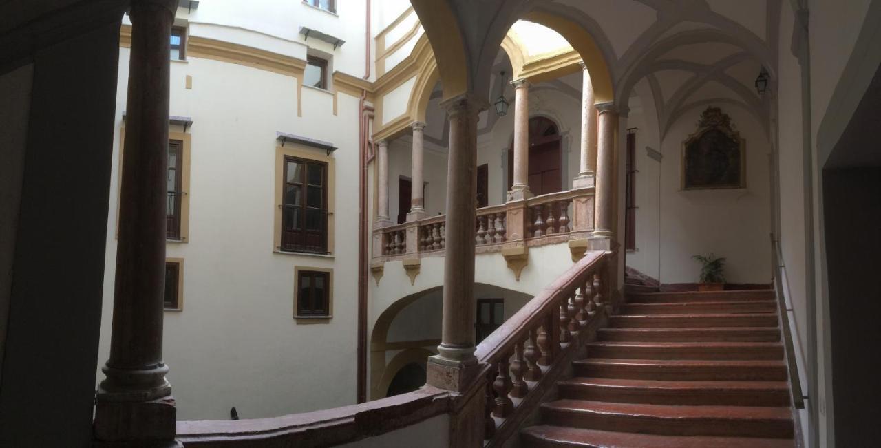La Residenza Dell' Alloro Apartamento